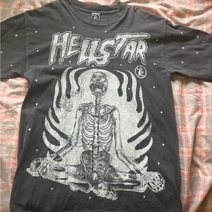 Graphic Tee in Dark Gray